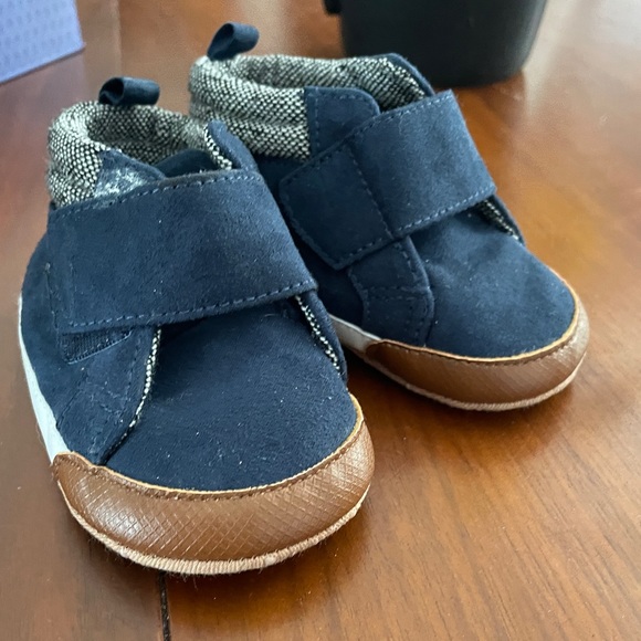 Baby shoes - Picture 2 of 3